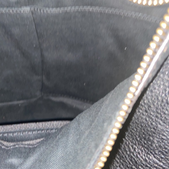 Fossil purse shoulder strap zipper compartment on inside with cell phone holder - Picture 4 of 4